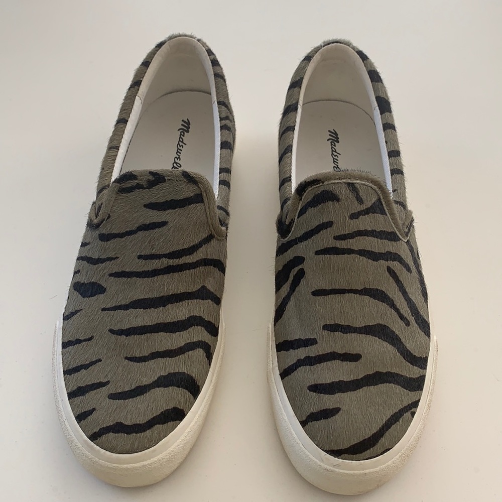 Madewell slip on shoes. Women’s size 9/mens 7.5